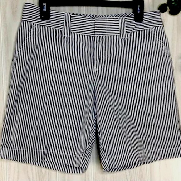 Tommy Hilfiger Pants - Tommy Hilfiger women's shorts Size 2